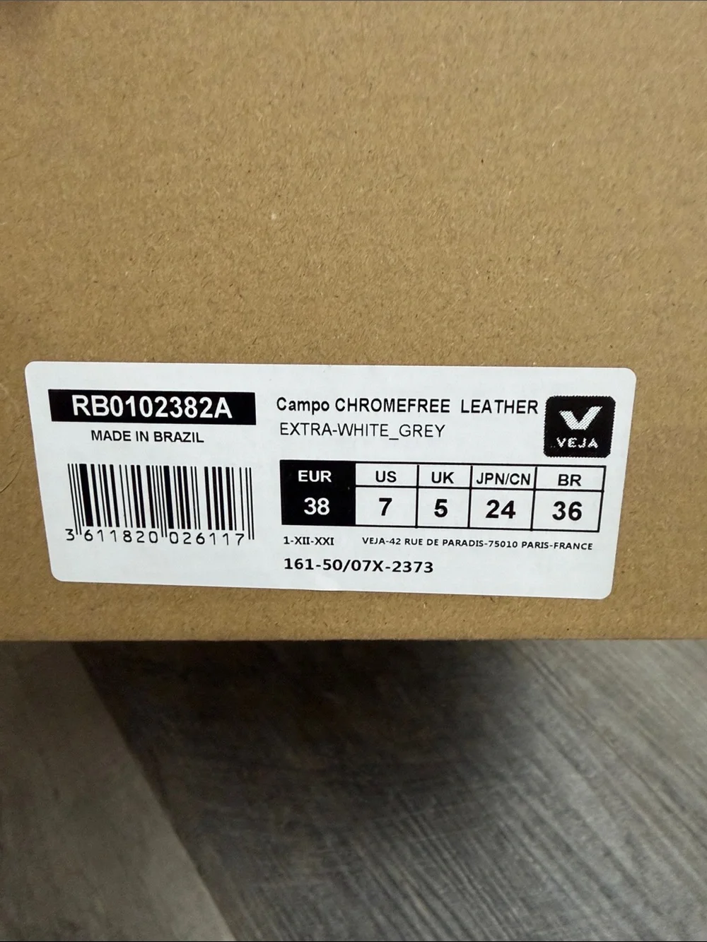 Veja White Leather Sneakers with Black V Logo and Velcro Straps - Picture 3 of 5